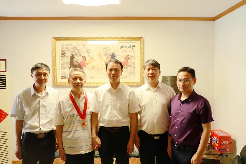 7777D82DE4F4B8F2588B7939273_7F253C24_12160