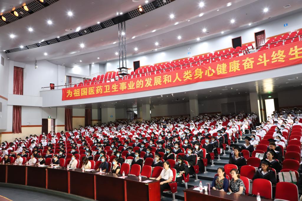 2D99B232C747112562038FB0B71_72CC2021_21AB7.jpg?e=