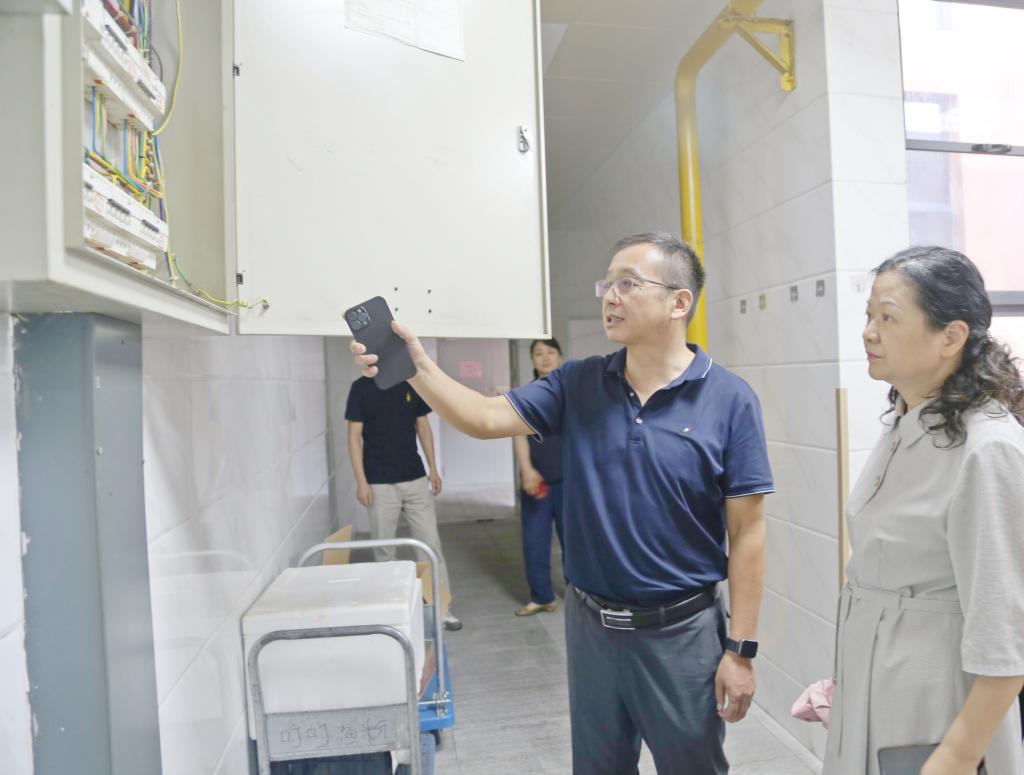 042BB353AD81E5F5295598DFB82_5C058D19_FEDE