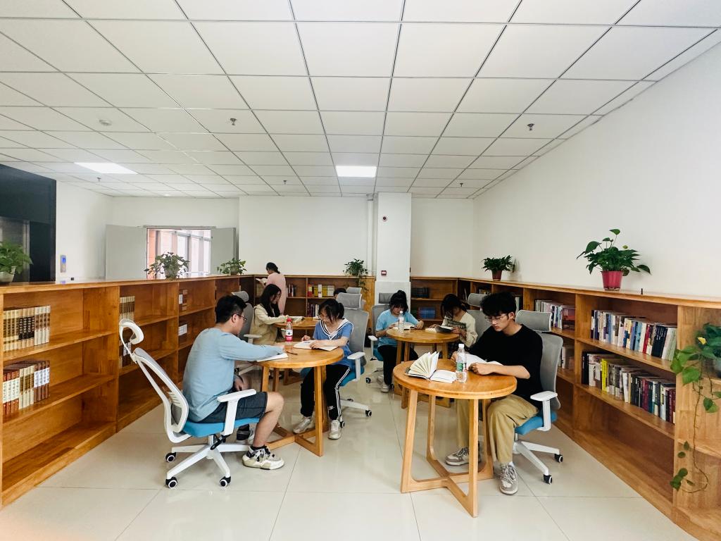 F686265D8486D37EF862CDBE67A_41C92244_19743