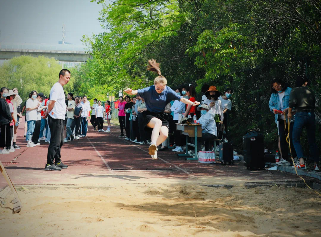 D32E9CD4102DD1BB21E1B593FD6_4C4B16FC_52F6A