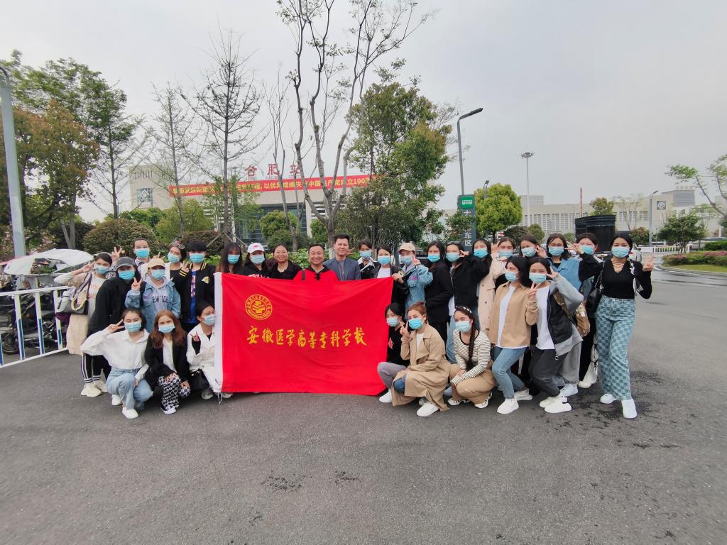 AAAAA3BBE0117F516244A43AAC8_9E1B661F_24D15.jpg?e=