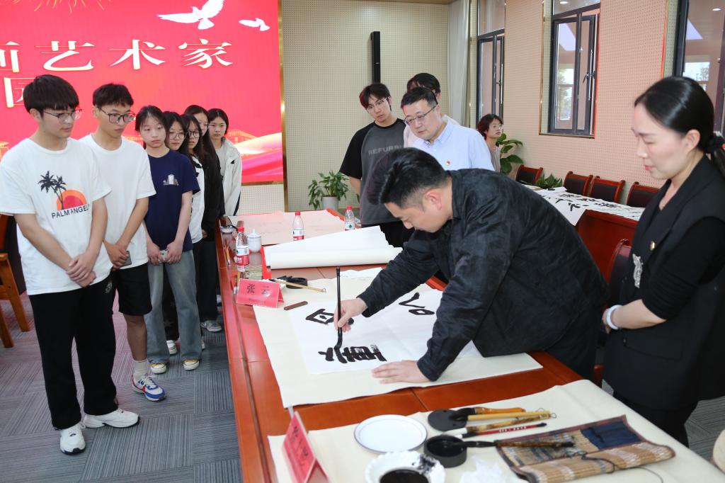 9569FCCAF0425B2D88201302BFF_0FE62AD8_18F81