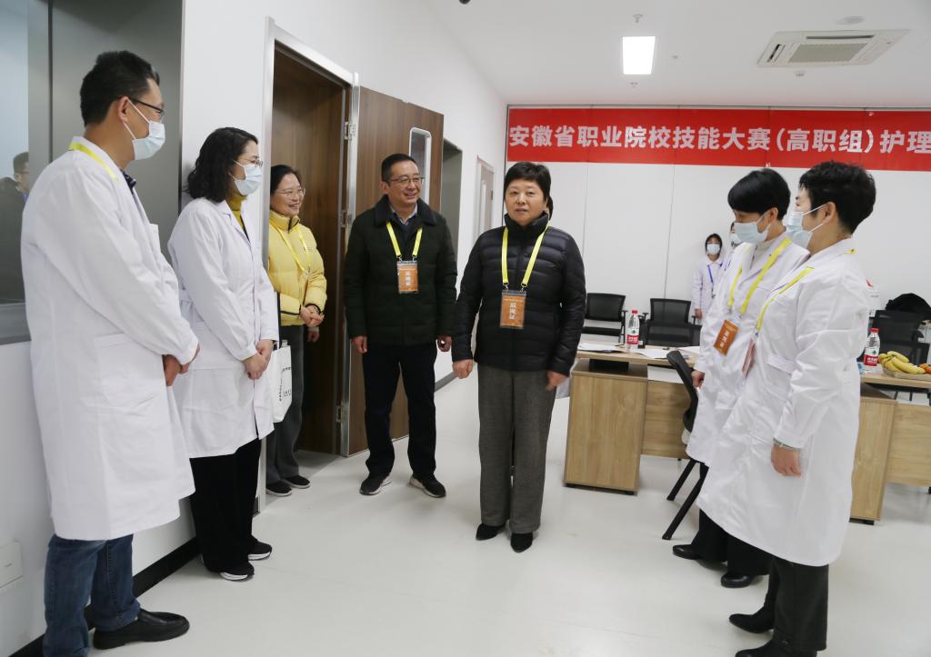 DA4CA1FF9D1FA2D1E54EBE43C8A_0AA68C19_126B2