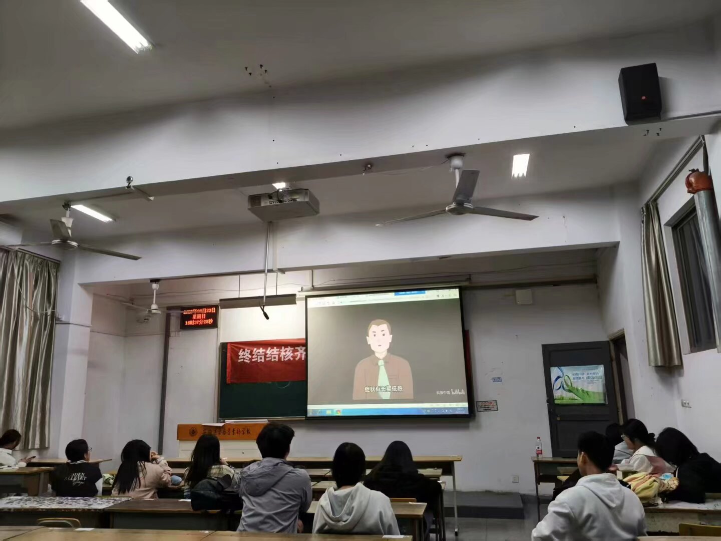 7E9B22D70A6393DD3B37FB18E0D_1E09EAD4_27635